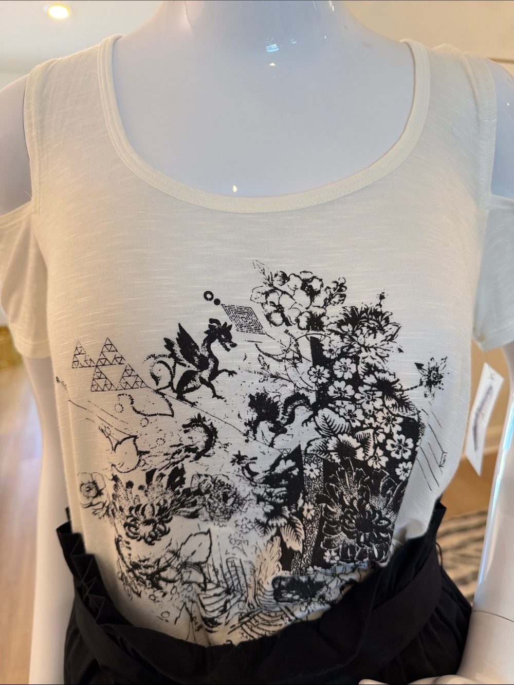 Women's Cream Cold-Shoulder Graphic Top